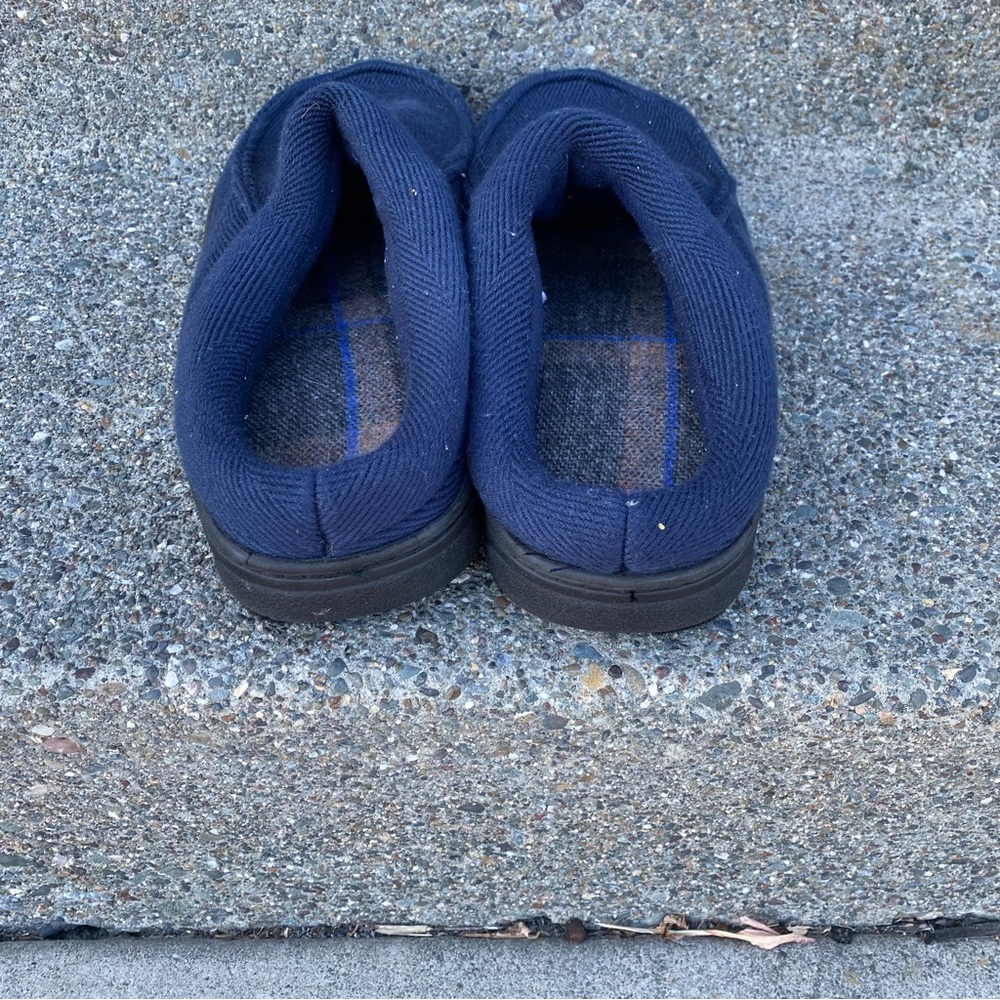 Size 9 - Picture 2 of 7